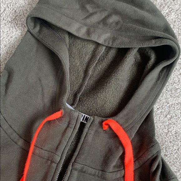 Pink 1/4 zip hoodie - Picture 4 of 5